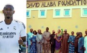 阿拉巴捐款为尼日利亚人修厕所回馈祖国